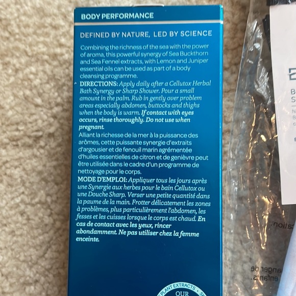 NWT. ELEMIS cellutox Active Body Oil and body detox brush - Picture 3 of 4